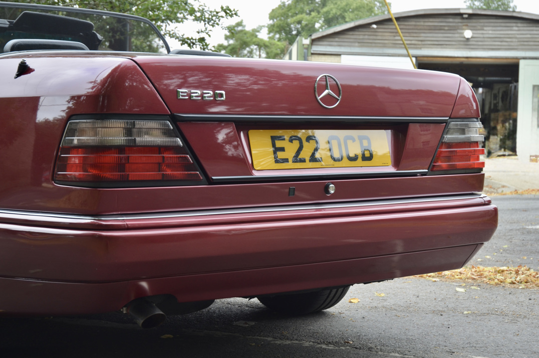 Mercedes E220 Cabriolet Sport Line gallery image 17