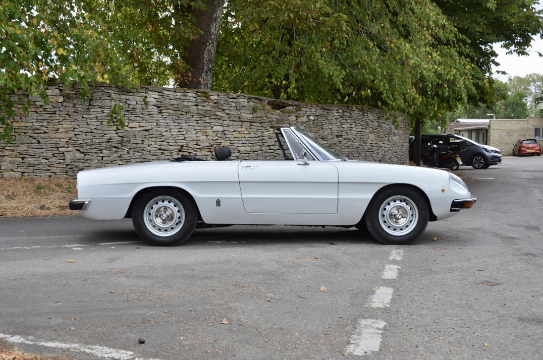Alfa Romeo 2000 Veloce Spider 1972 gallery image 7