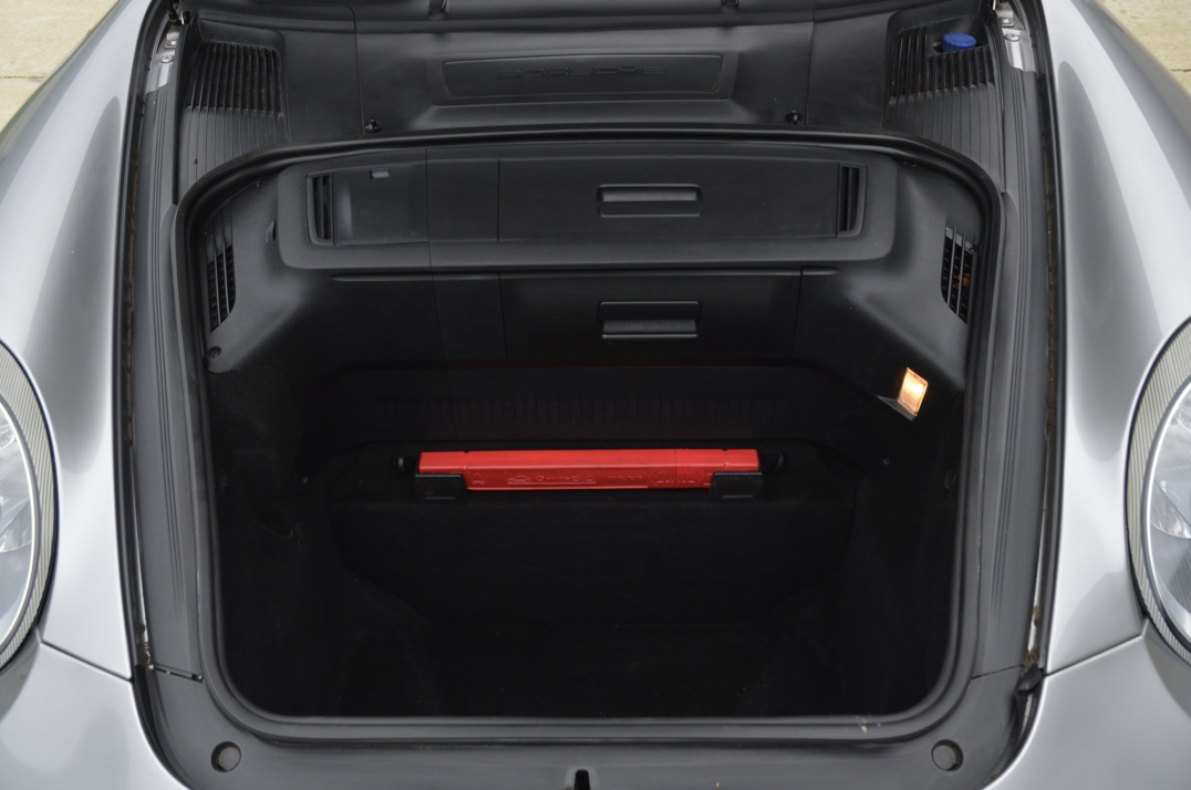 Porsche 911 Carrera S Manual gallery image 35