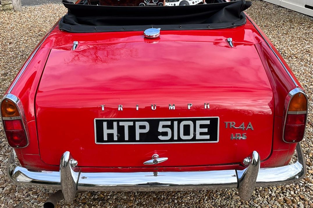 Triumph TR-4 A gallery image 10