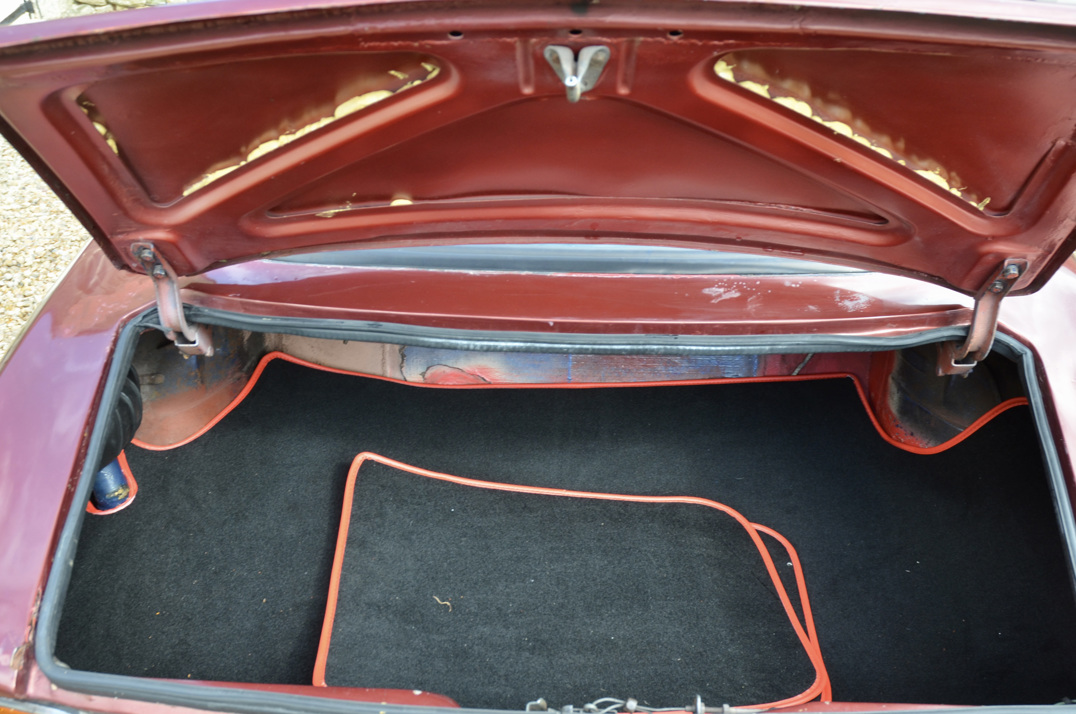 Alfa Romeo 2000 GTV Coupe (1) gallery image 29