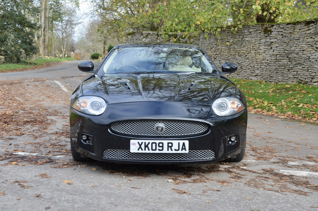 Jaguar XKR 4.2 Sports Coupe gallery image 3