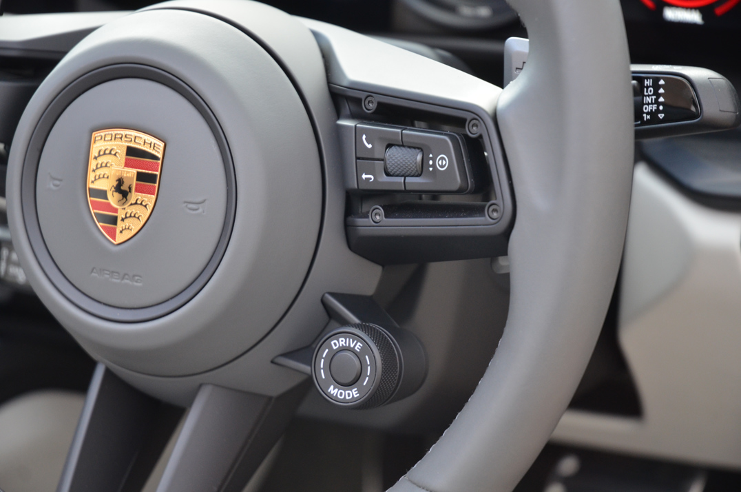 Porsche 911 Carrera 4 GTS Cabriolet gallery image 49