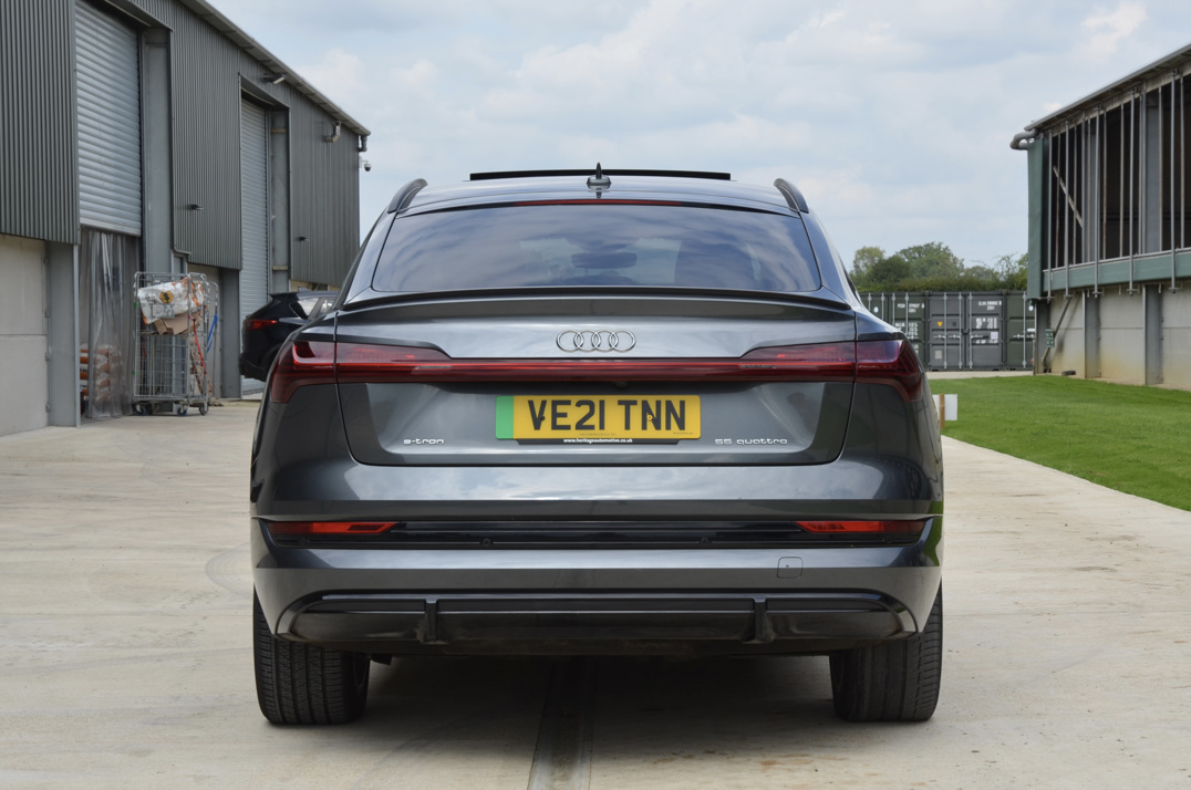 Audi E - Tron Launch Edition 55 Quattro 300Kw. gallery image 7