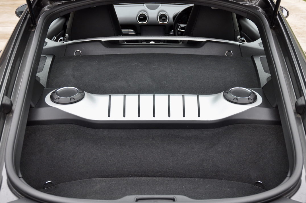 Porsche Cayman T 718/982 gallery image 28