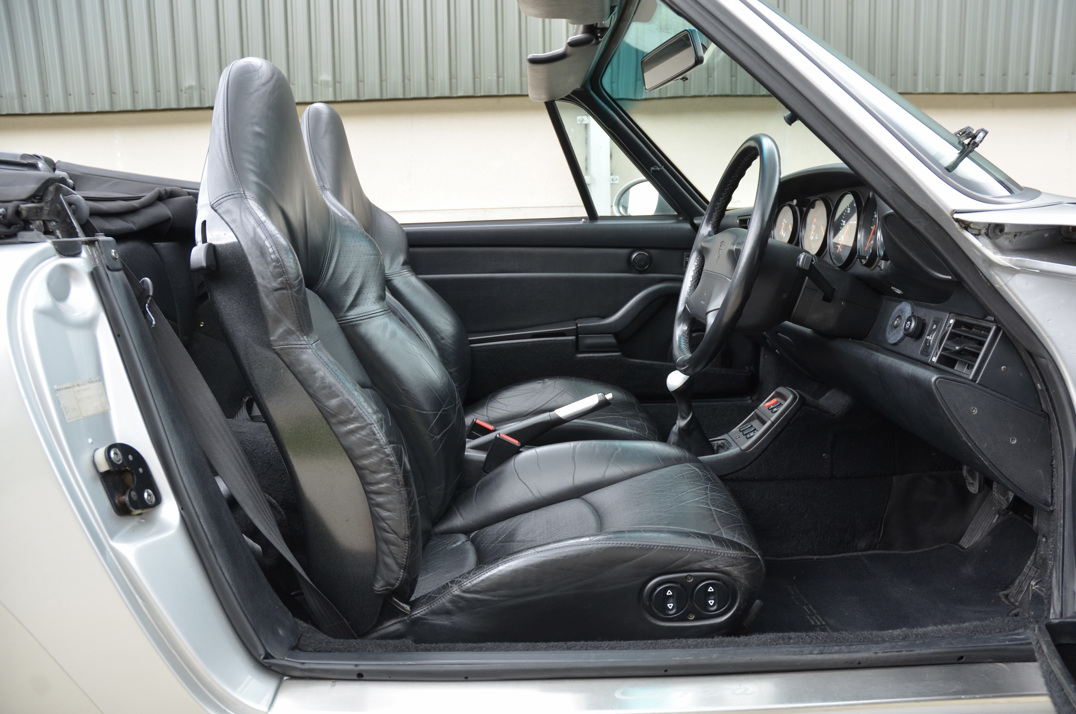 Porsche 993 Carrera  Cabriolet gallery image 40