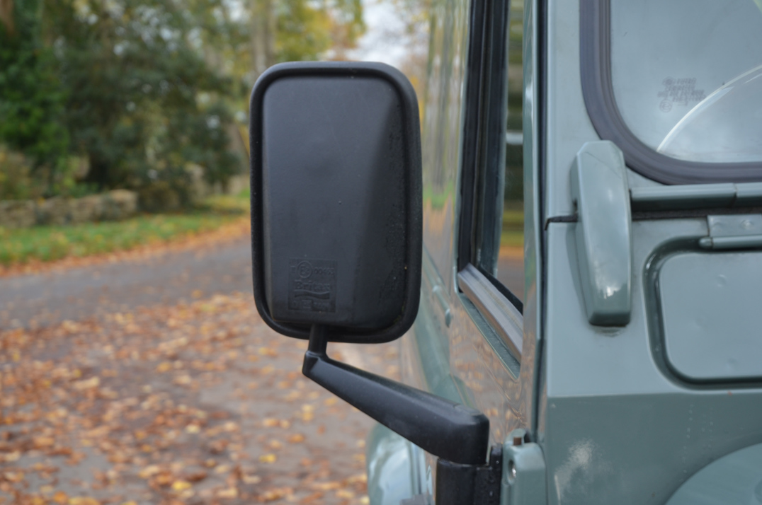 Land Rover Defender 90 - TD 5 gallery image 24