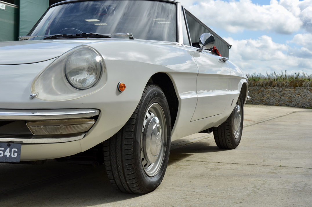 Alfa Romer 1300 Junior Spider Pininfarina. gallery image 16