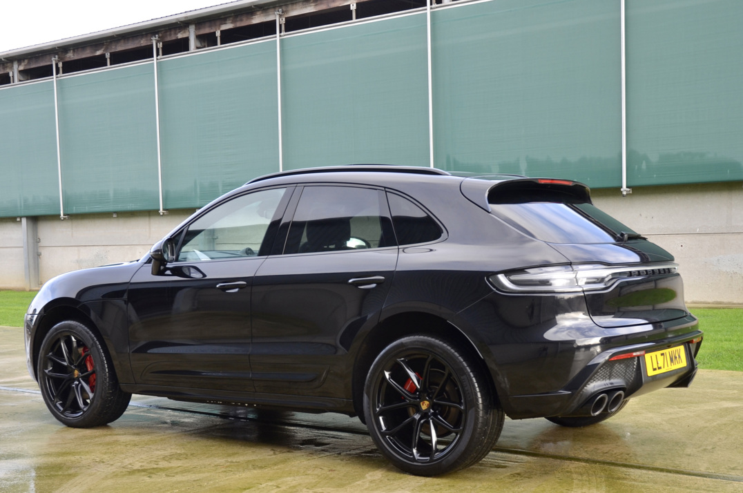 Porsche Macan S 2.9 V6 Turbo gallery image 8