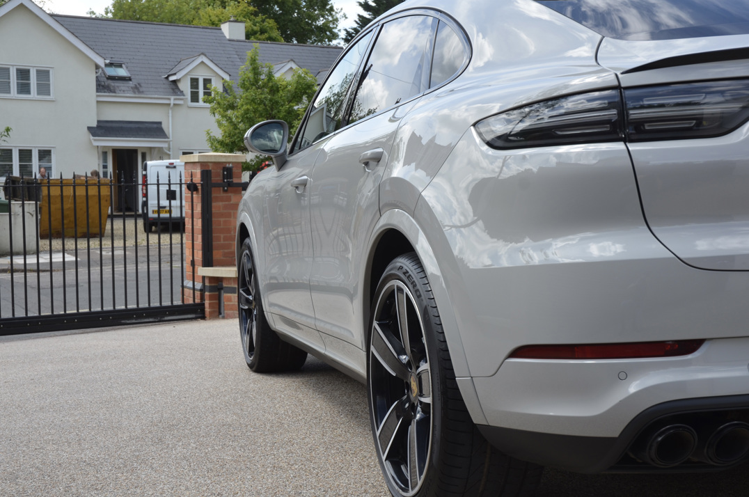 Porsche Cayenne Turbo Coupe gallery image 10