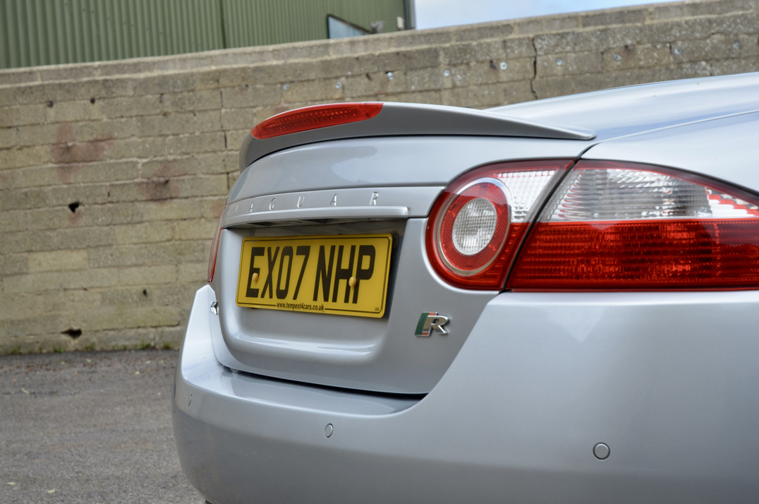 Jaguar XKR 4.2 Auto Convertible gallery image 17