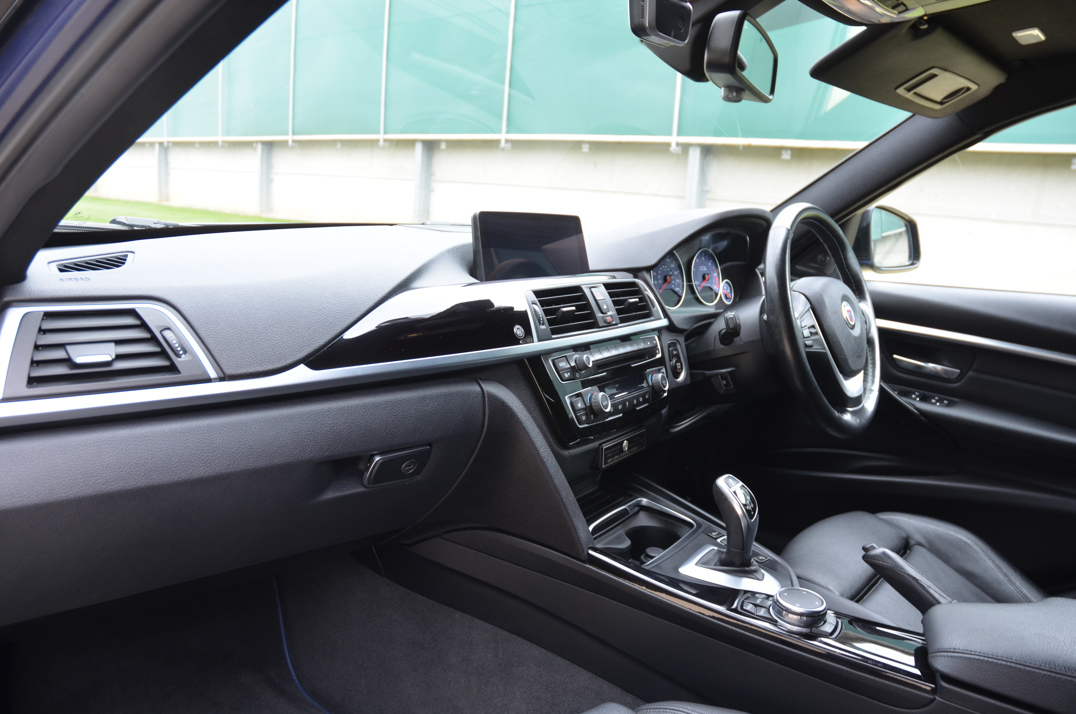 BMW ALPINA D3 30Ltr Biturbo Touring gallery image 32