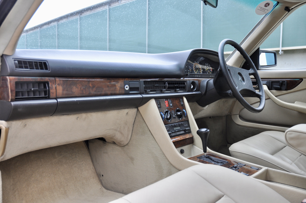 Mercedes 420 SEC Coupe Auto gallery image 31