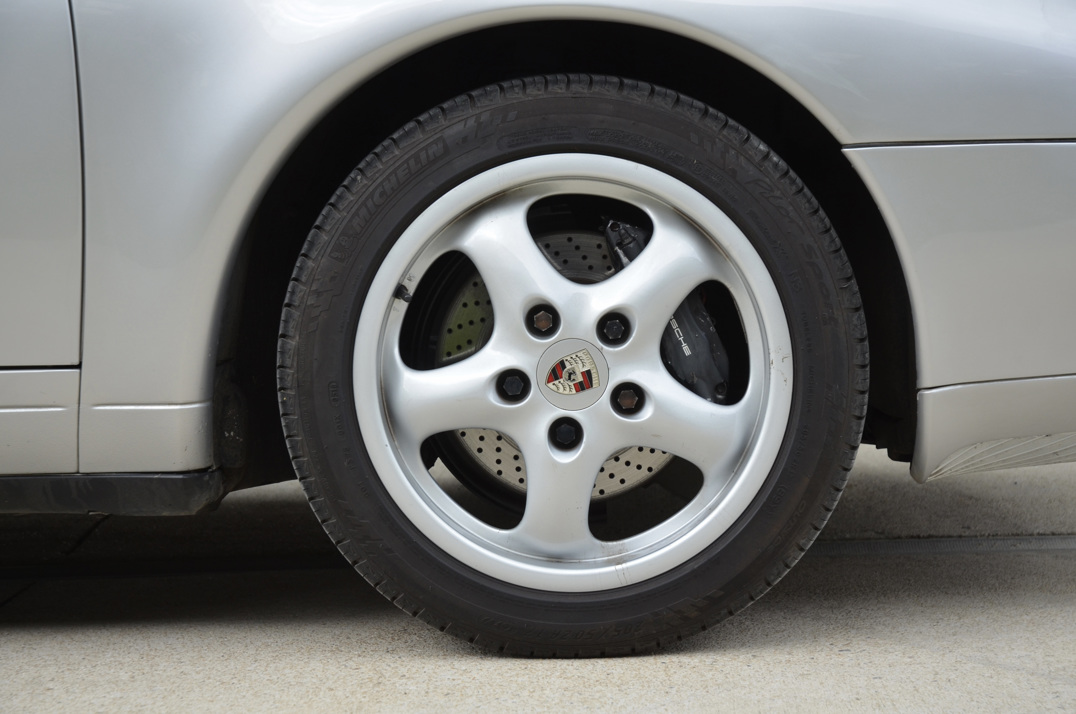 Porsche 993 Carrera  Cabriolet gallery image 23