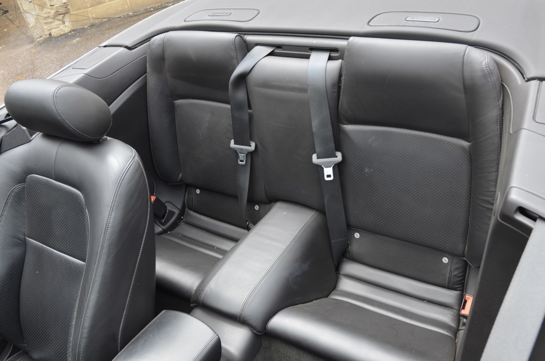 Jaguar XKR 4.2 Auto Convertible gallery image 39