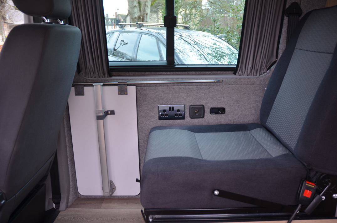 Volkswagen T30 180 4 Motion Danbury Camper. gallery image 51