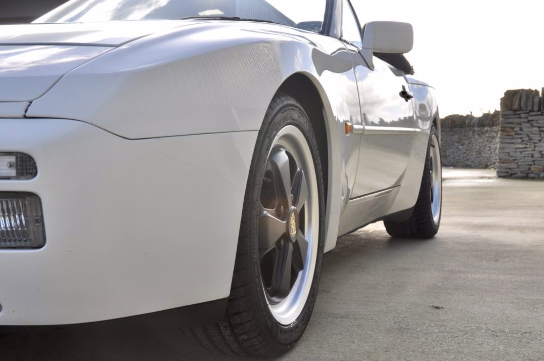 Porsche 944 S 2 Cabriolet gallery image 12