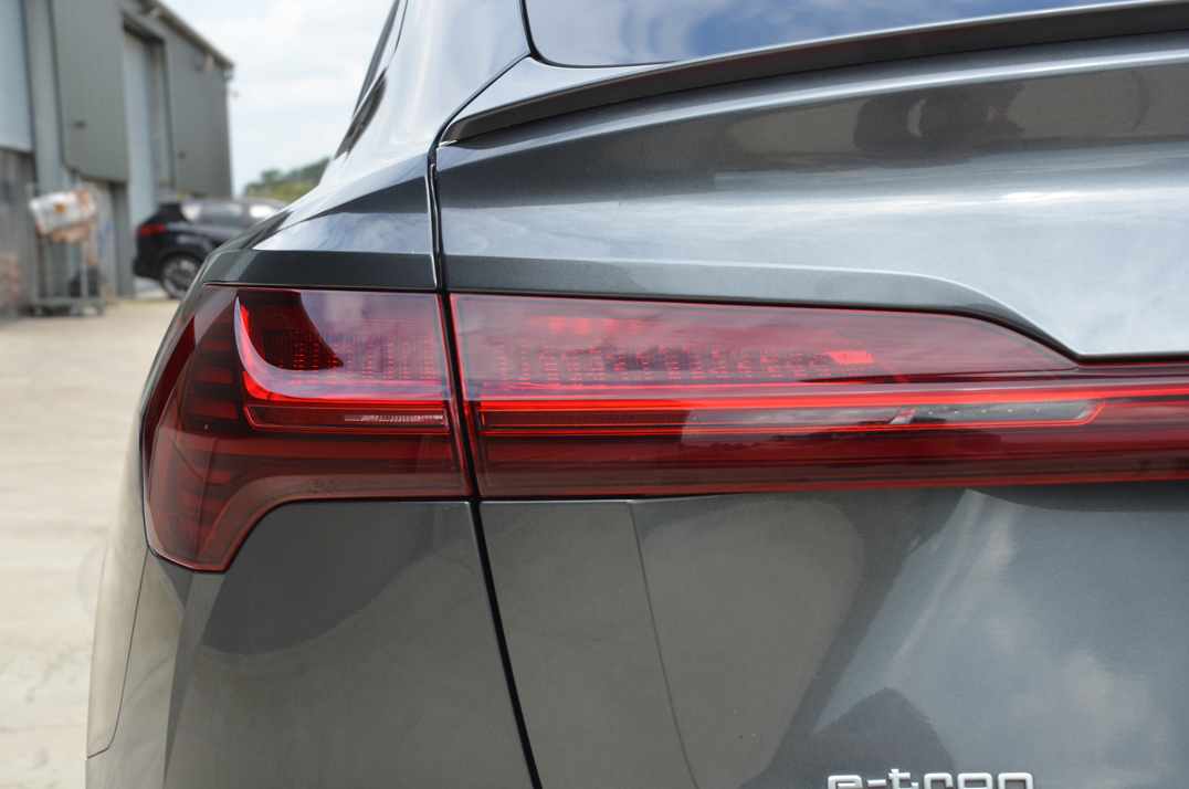 Audi E - Tron Launch Edition 55 Quattro 300Kw. gallery image 22