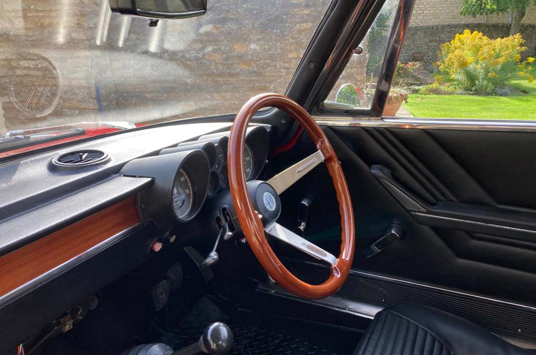 Alfa Romeo 2000 GTV gallery image 2