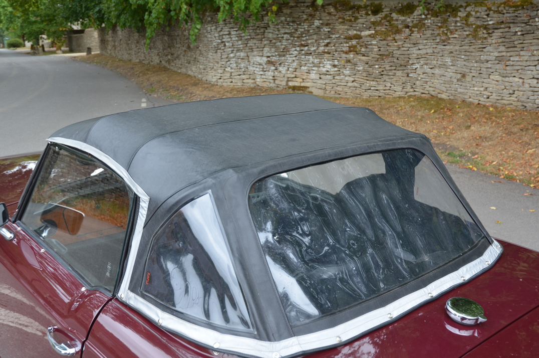 Triumph TR-6 PI CP150. gallery image 36