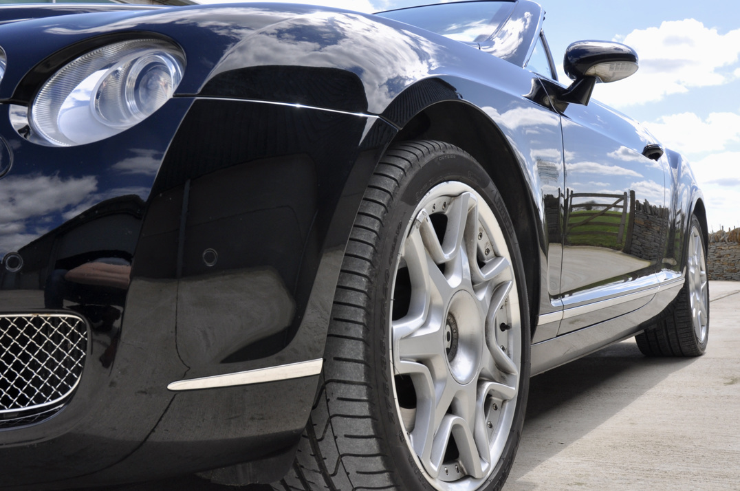 Bentley Continental GTC Mulliner gallery image 14