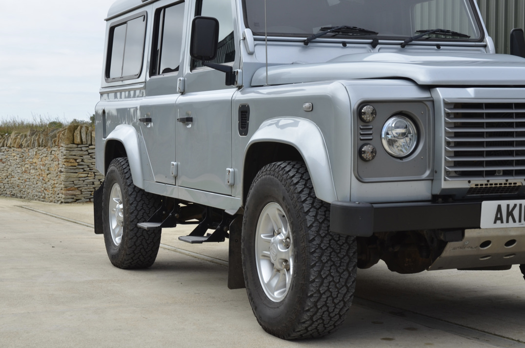 Land Rover Defender 110 XS SW / LWB. gallery image 14