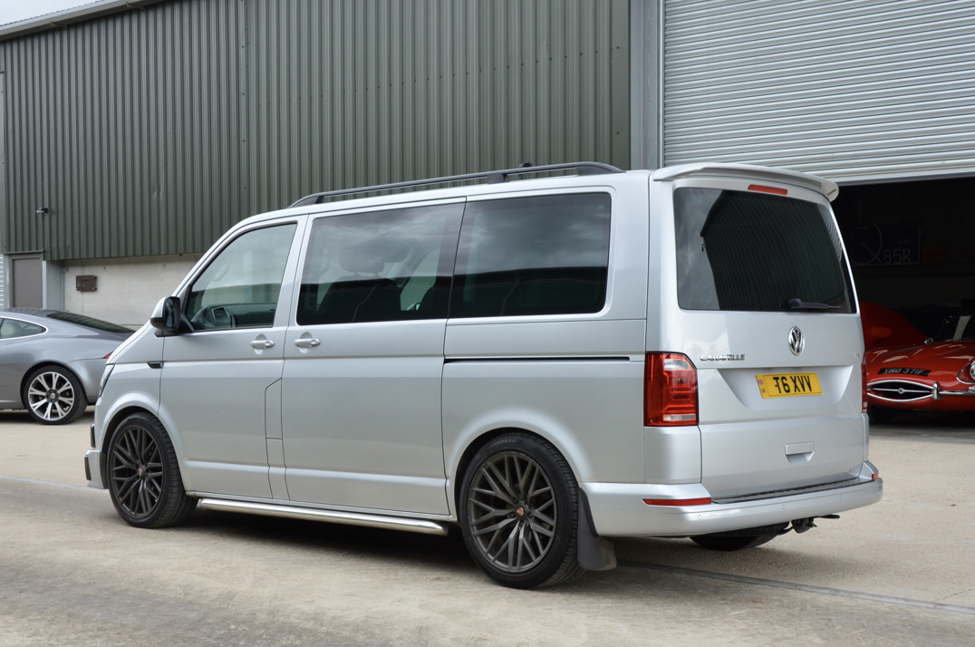 Volkswagen T-6 Transporter 2.0Ltr Caravelle SE TSI BMT Sport Line. gallery image 9
