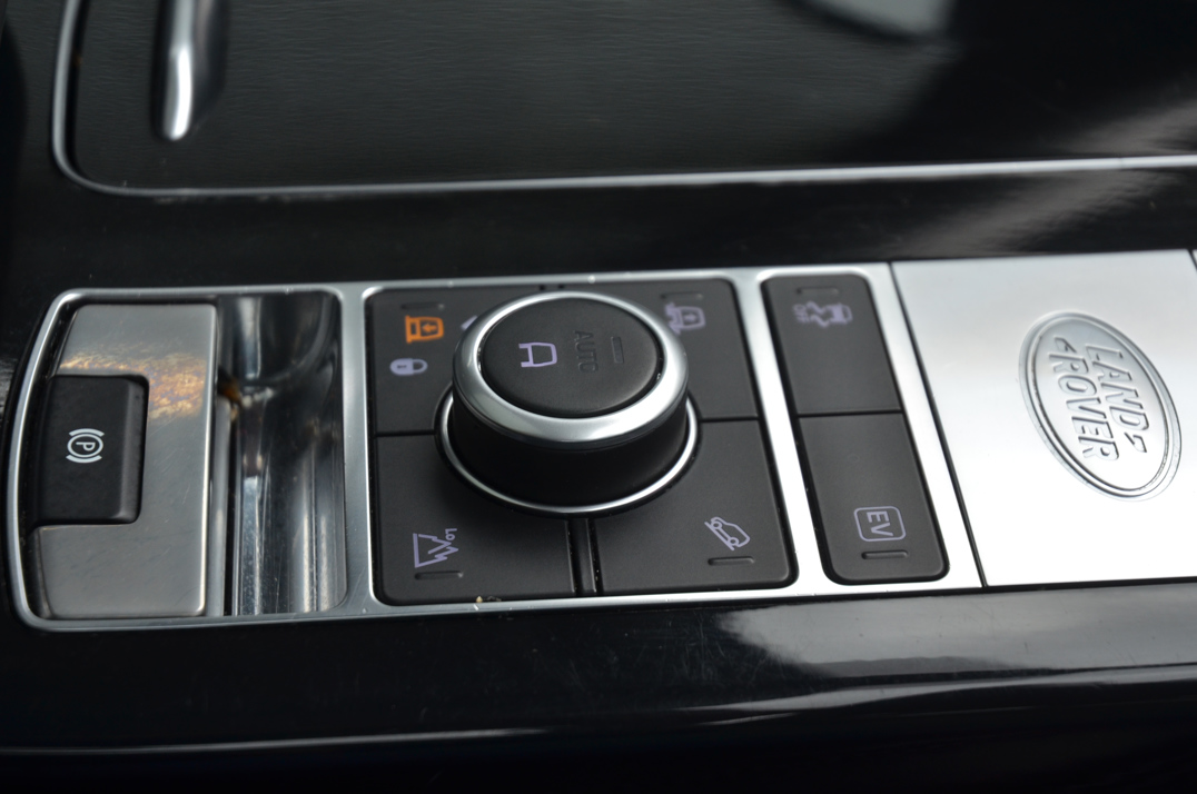 Land Rover Range Rover Autobiography   2.0 P400e gallery image 45