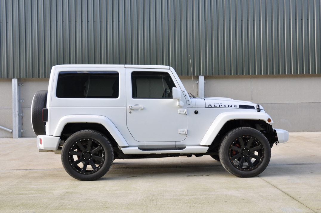 Jeep Wrangler Sahar 3.6 V6 Auto Wild Alpine edition Convertible gallery image 5
