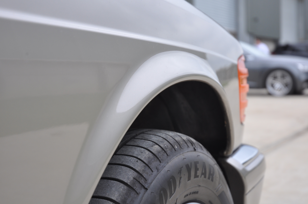 Mercedes 420 SEC Coupe Auto gallery image 18