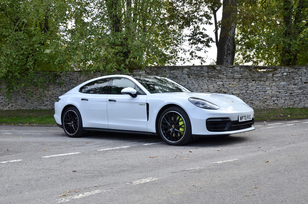 Porsche Panamera 2.9 V6 E-Hybrid 17.9KW Gen 2.2 gallery image 1