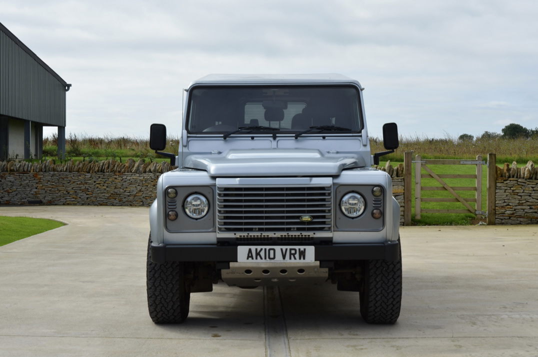 Land Rover Defender 110 XS SW / LWB. gallery image 3