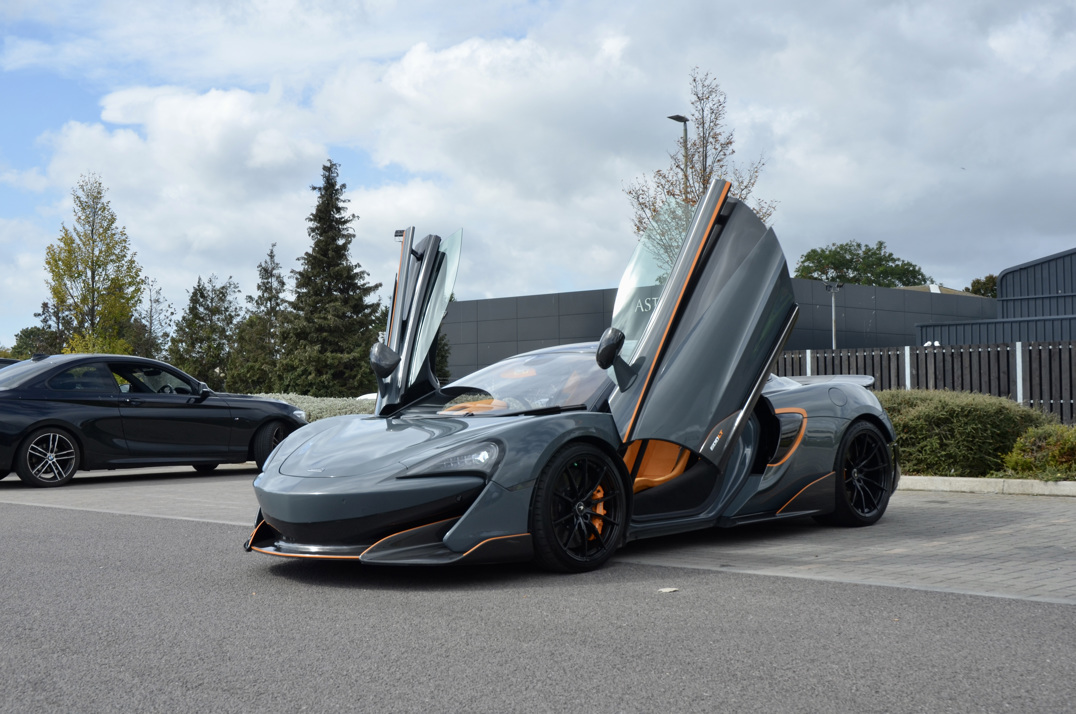 McLaren 600 LT VA-SA Spider - 6 Months McLaren warranty remaining .. gallery image 12