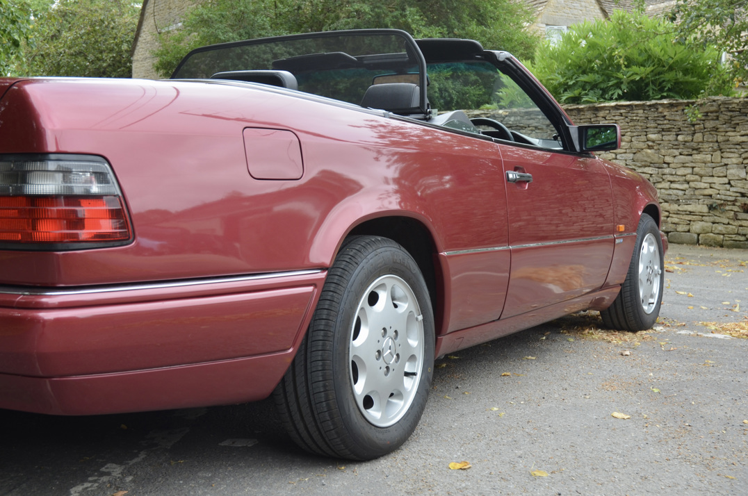 Mercedes E220 Cabriolet Sport Line gallery image 19
