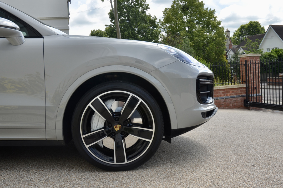Porsche Cayenne Turbo Coupe gallery image 19