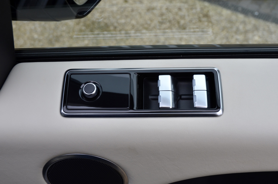 Land Rover Range Rover Sport 3.0 Autobiography Dynamic. gallery image 41