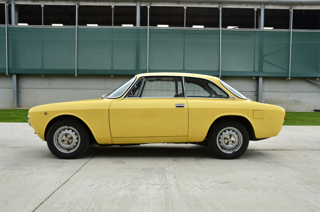 Alfa Romeo 2000 GTV (1) gallery image 9