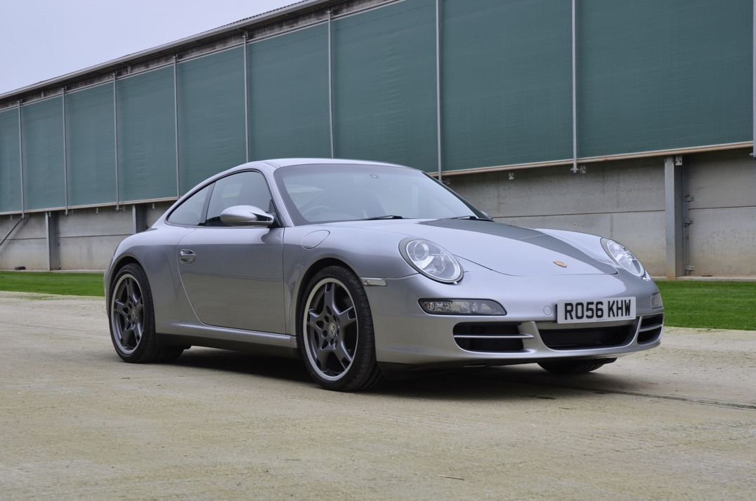 Porsche 911 Carrera 4s Manual gallery image 1