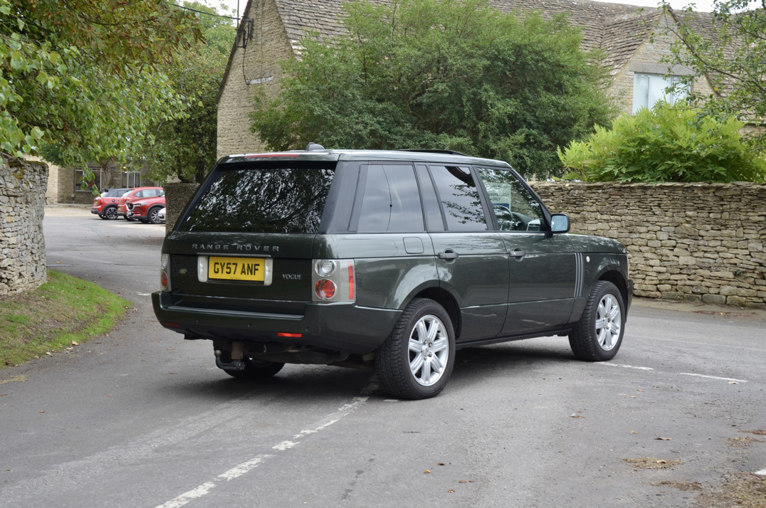 Land Rover Range Rover Vogue TDV8 gallery image 5