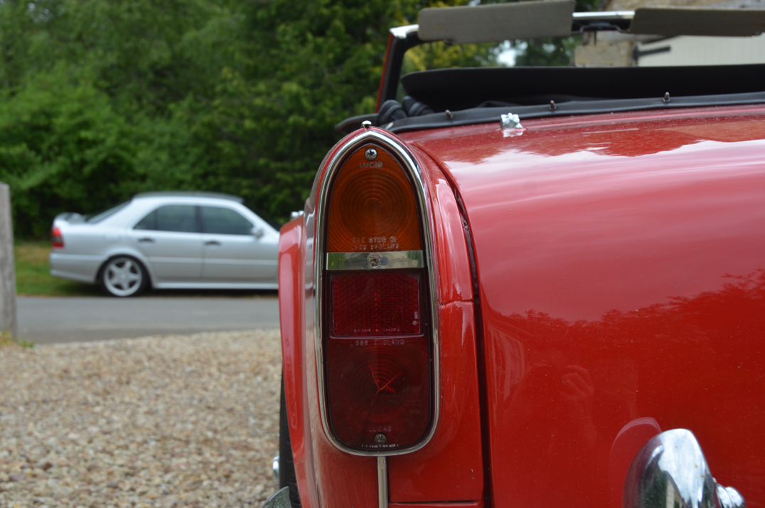 Triumph TR4A gallery image 32