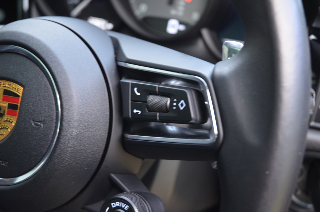 Porsche Macan S 2.9 V6 Turbo gallery image 43