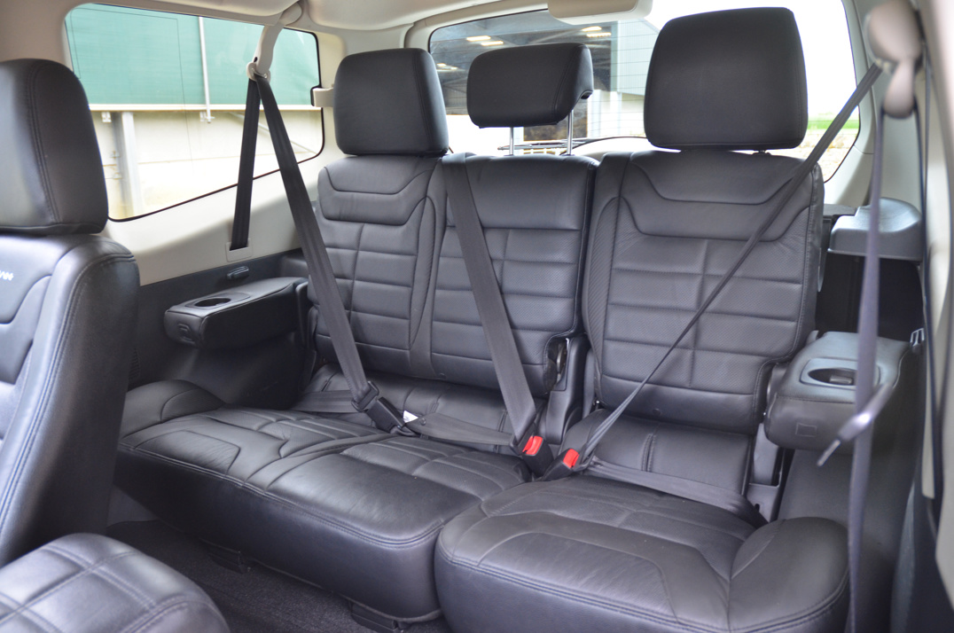 Mitsubishi Shogun 3.2 DI-D Barbarian Auto SWB gallery image 32