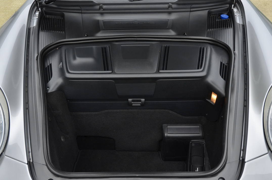 Porsche 911 Carrera 4s Manual gallery image 33