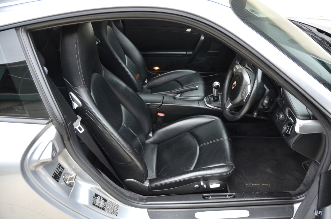 Porsche 911 Carrera S Coupe gallery image 27