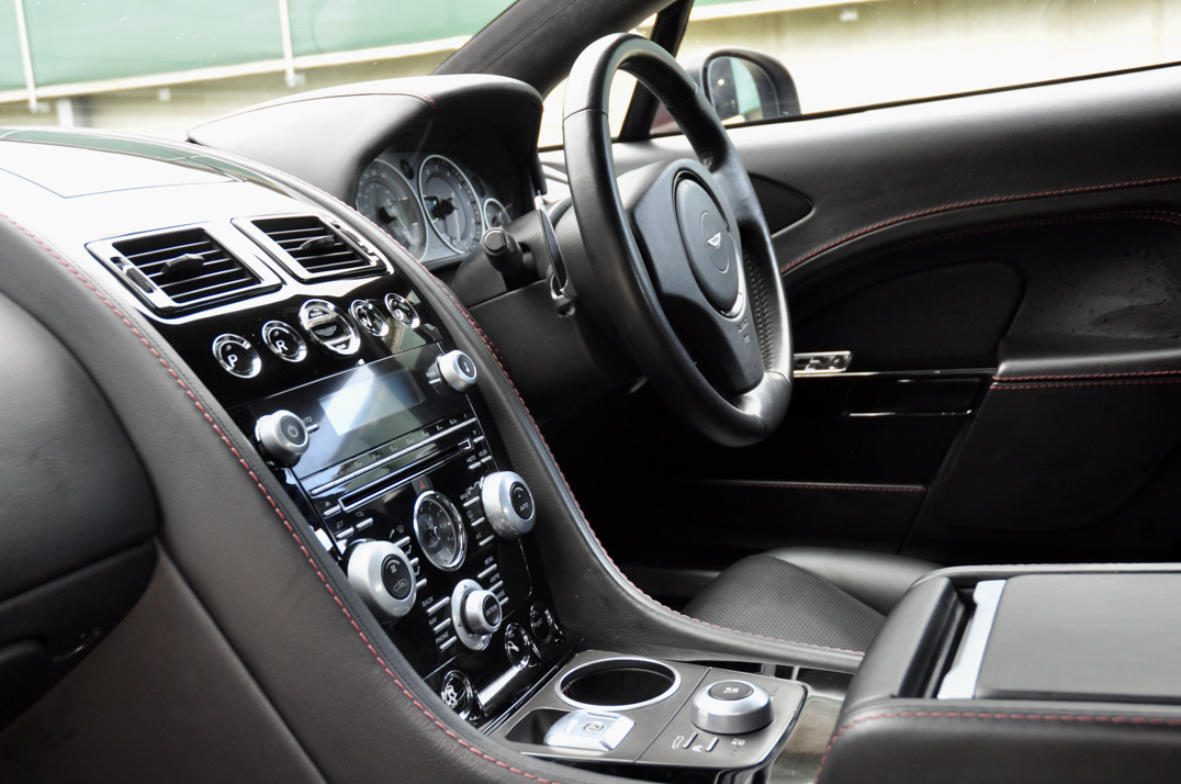 Aston Martin Rapide S V12 Auto gallery image 25