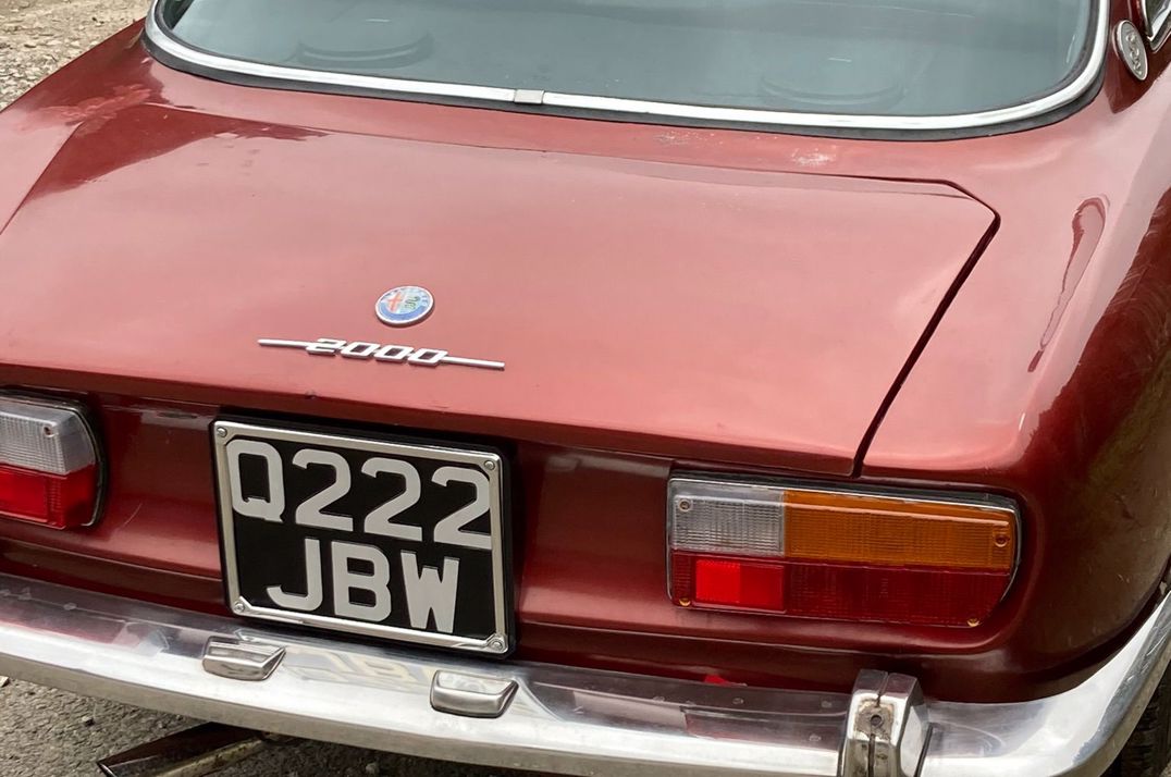 Alfa Romeo 2000 GTV Coupe (1) gallery image 19