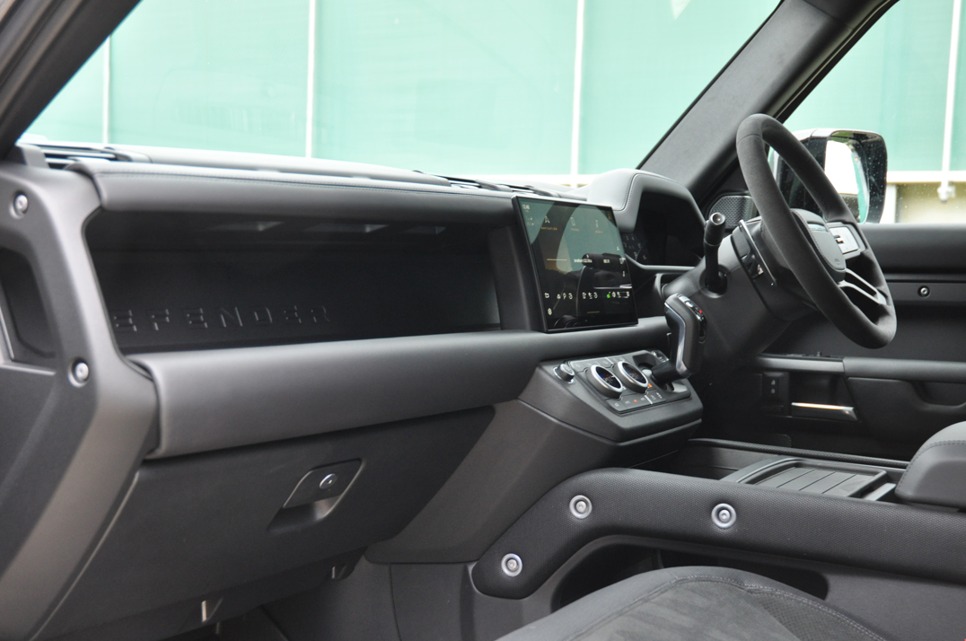 Land Rover Defender 110 Carpathian Edition 5,0 Ltr V8 Supercharged. gallery image 28