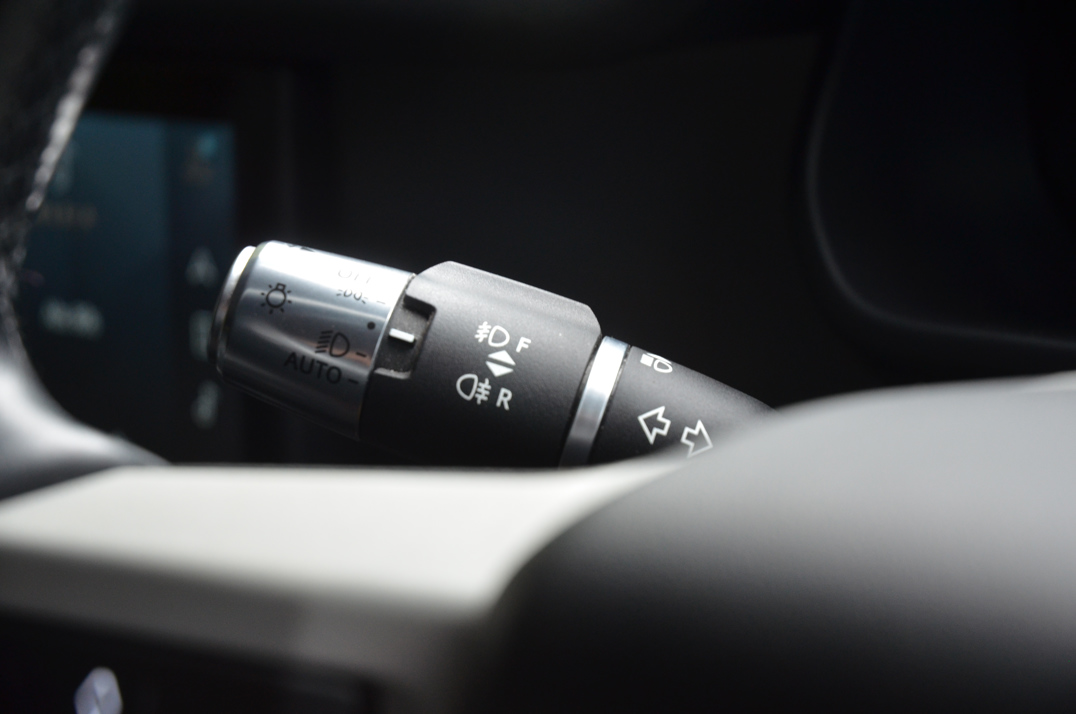 Land Rover Defender 90 3.0 250M MHEV Urban Edition gallery image 54