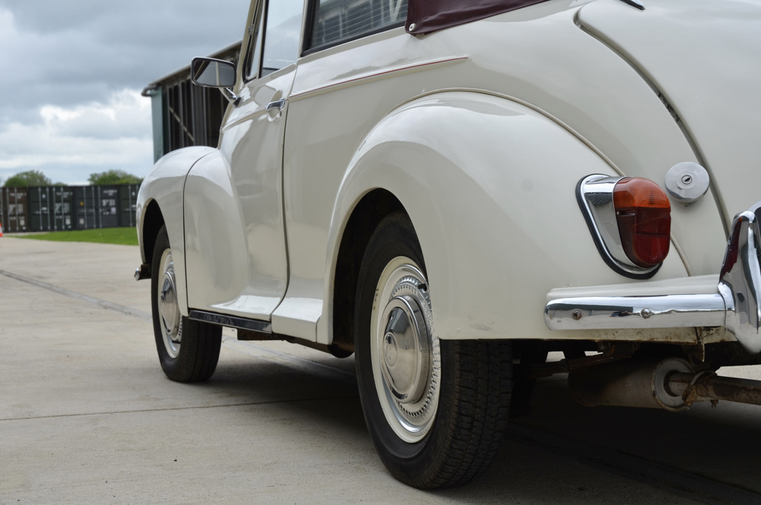 Morris Minor 1000 Convertible gallery image 15