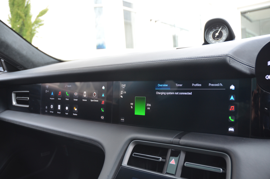 Porsche Taycan Turbo S gallery image 57